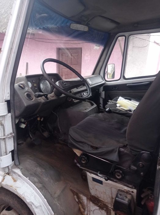 Мерседес 410 .2.9 самоскид евакуатор.