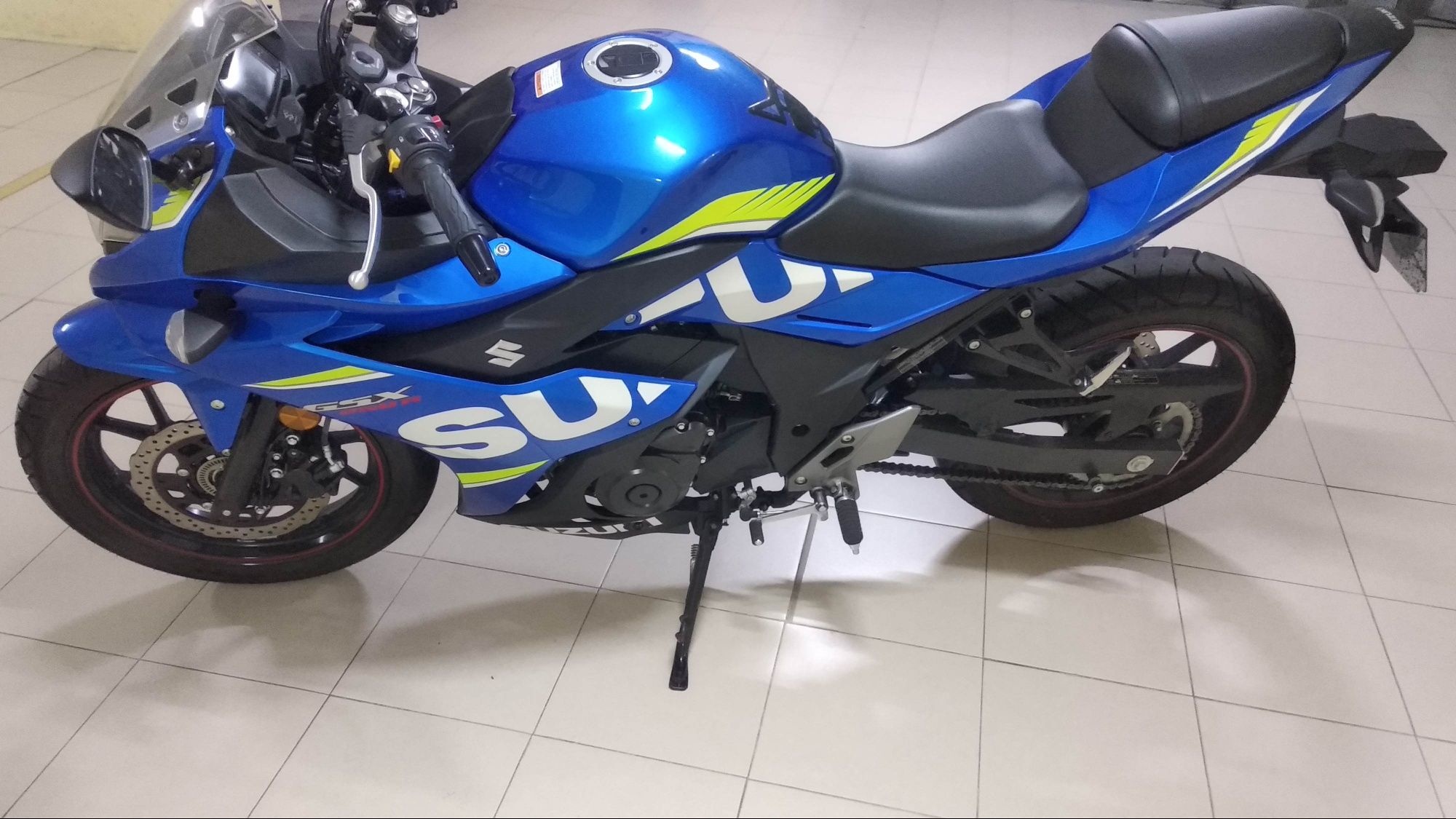 Suzuki gsx250r de 2022