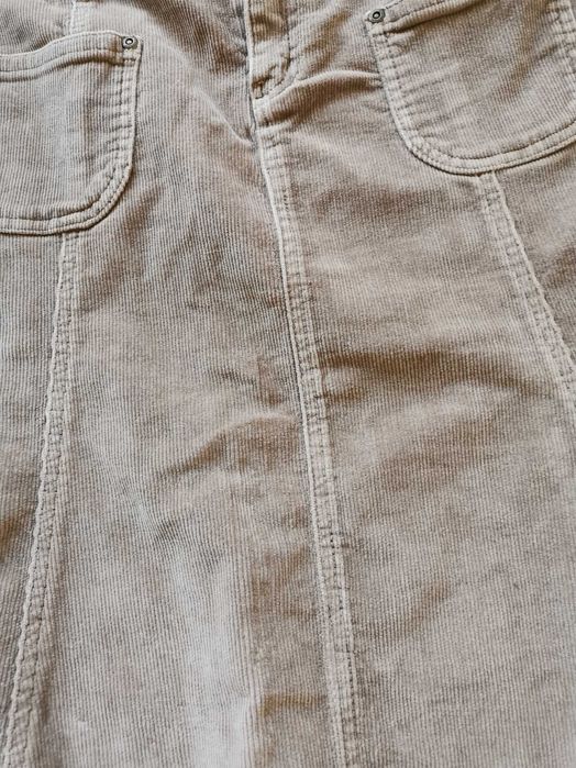 Sztruksowa trapezowa spódniczka midi bawełna