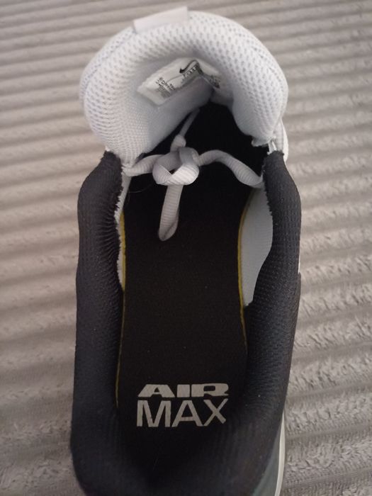 Tenis  Nike Foram usados 1 vez