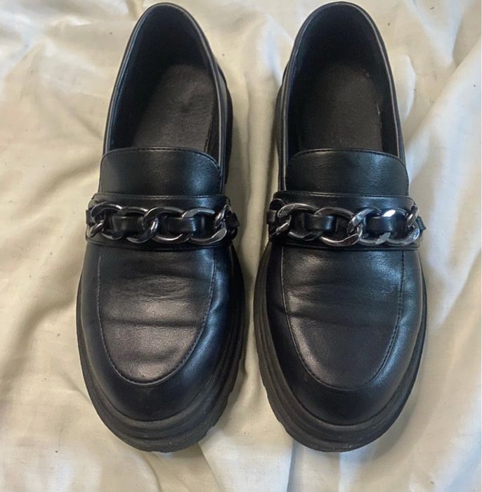 mokasyny loafersy z łańcuchem 38 czarne