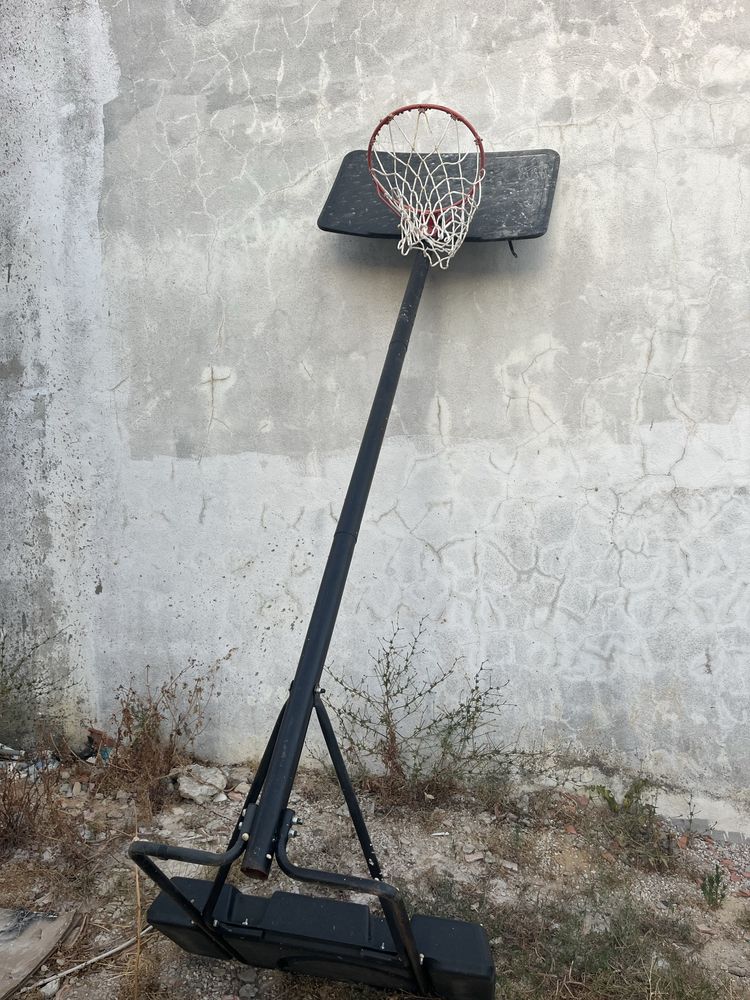 Cesta de Basquete completa para despachar