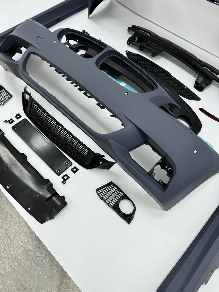 Обвіс bmw f10 m tech  2010-2016рік m-tech передній задній пороги