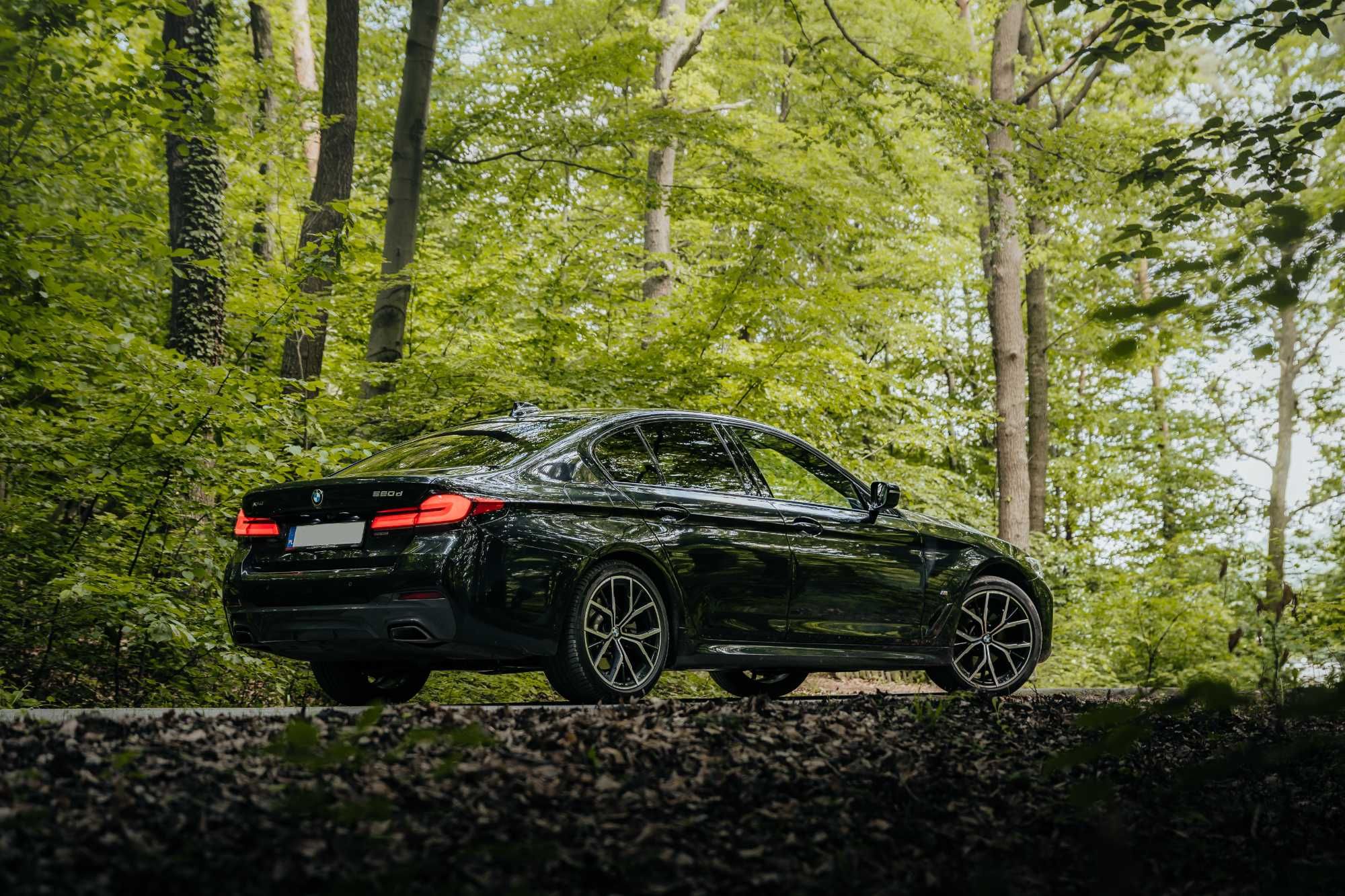 Wynajem - BMW serii 5 G30, 2023r. - Duży wybór samochodów