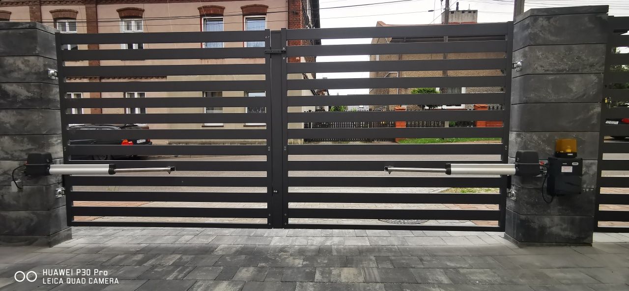 Napędy do bram przesuwnych 2 skrzydłowych garażowych