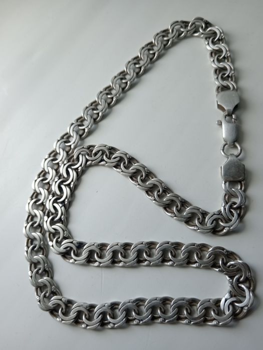 Срібний ланцюжок.