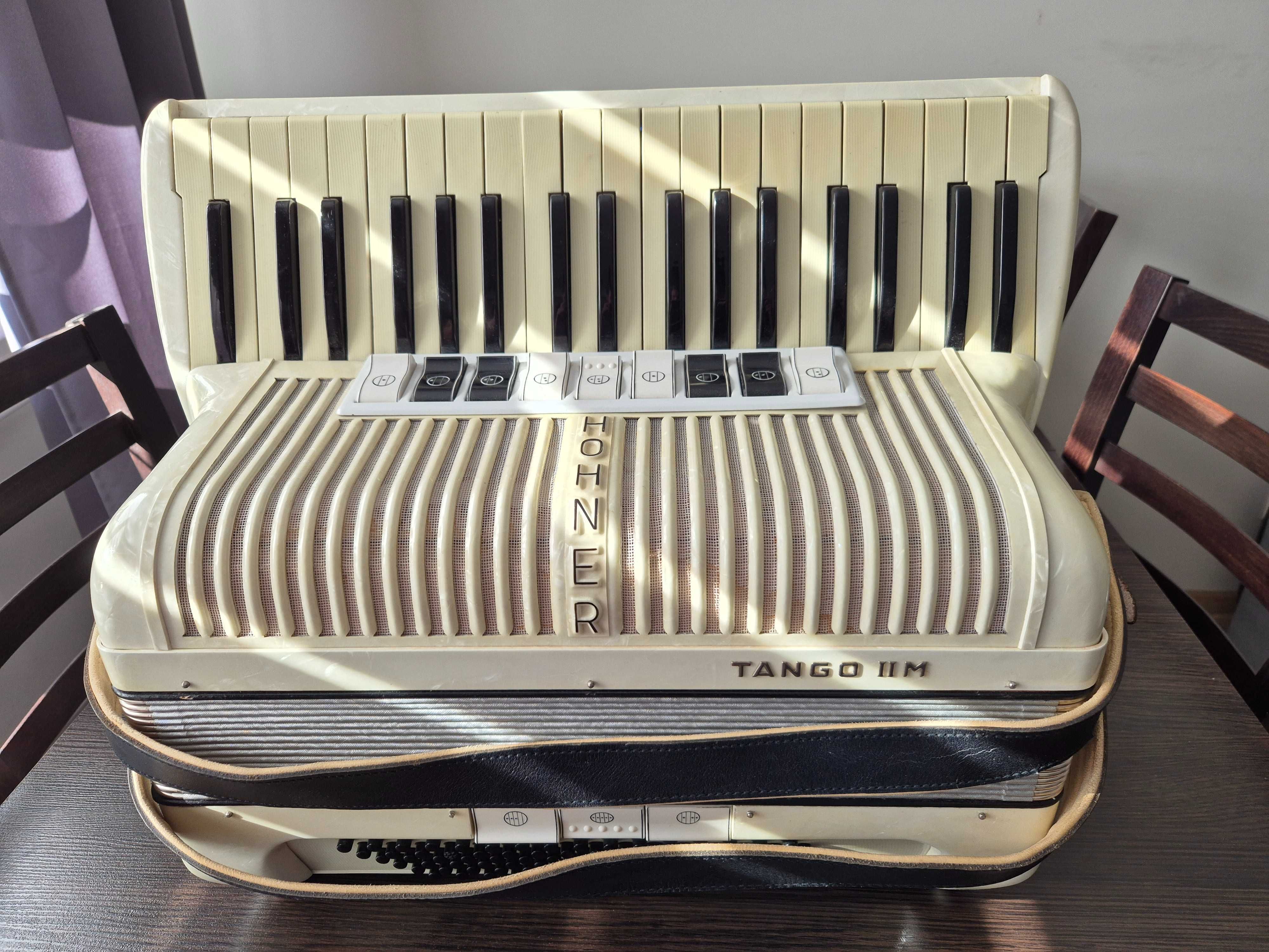 Akordeon Hohner Tango II M
