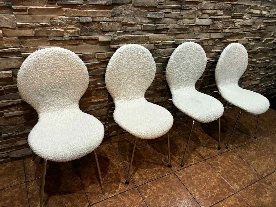 Sprzedam cztery krzesła