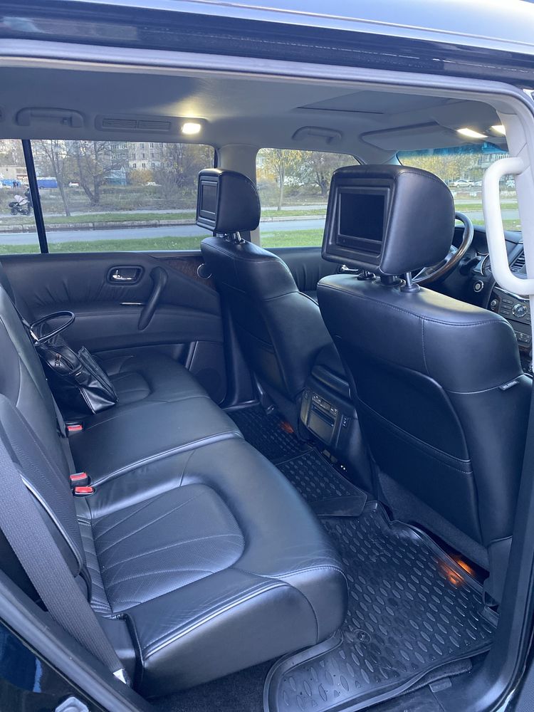 Infiniti QX56 2011