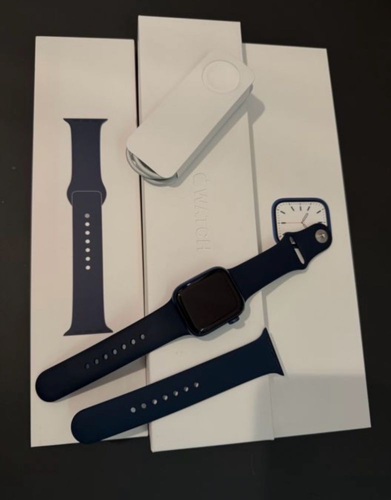 Apple watch     7