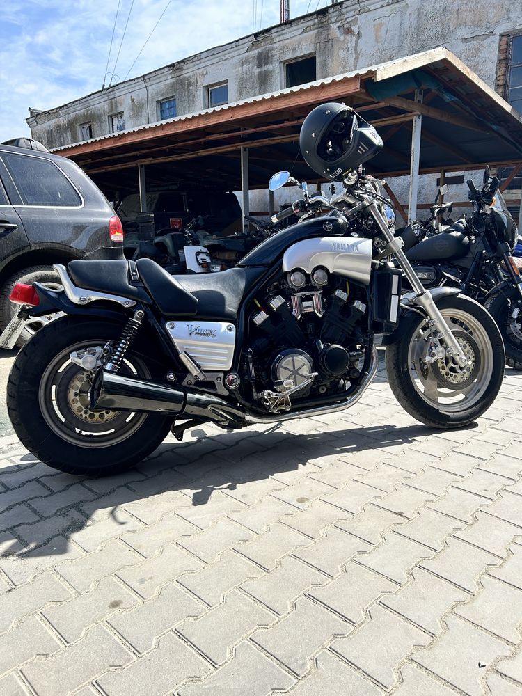 Yamaha VMAX 1200