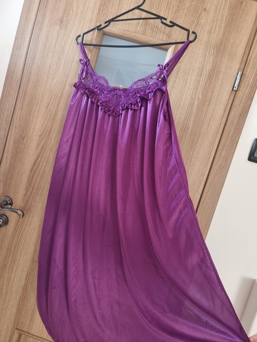 Nowa z metka Fioletowa koszulka nocna