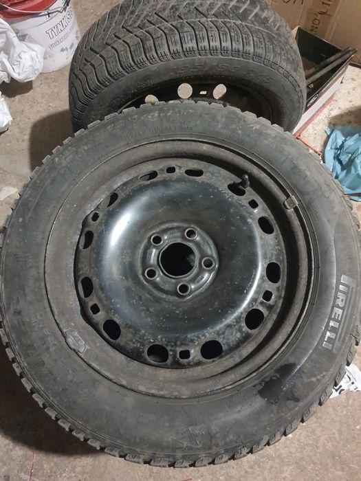 4x Koła z oponami zimowe pirelli 185/60r15 stalowe 5x100 kołpaki seat