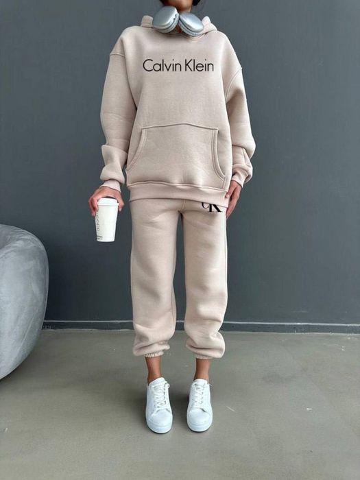 Жіночий теплий костюм СК