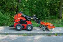Mini ładowarka skid steer + masa osprzętu. Wynajem na dobę lub dłużej