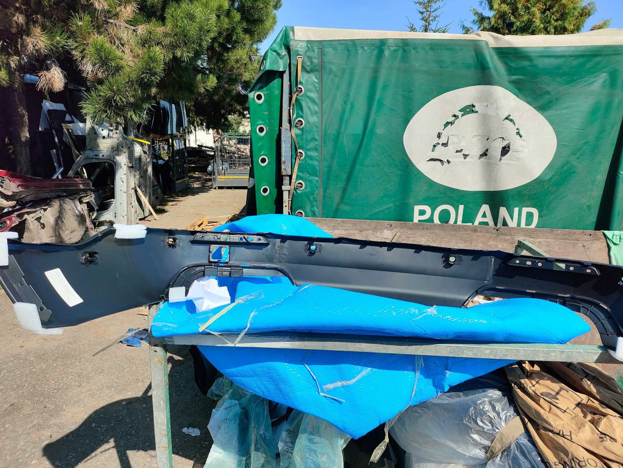 Zderzak dokładka spoiler zderzaka tył tylny Ford Explorer 20- OE NOWA