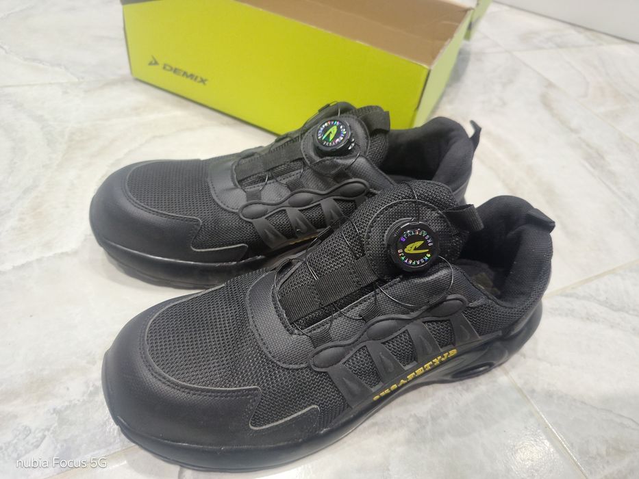 Кросівки ботінкі тактичні не пробіваєма подошва