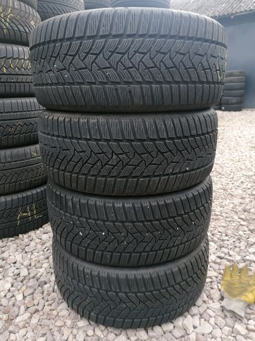 225/45/17 Dunlop 2024 rok zimowe