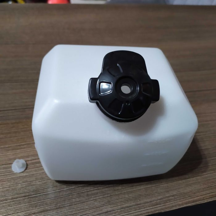 Zbiorniczek do myjki parkside + igła