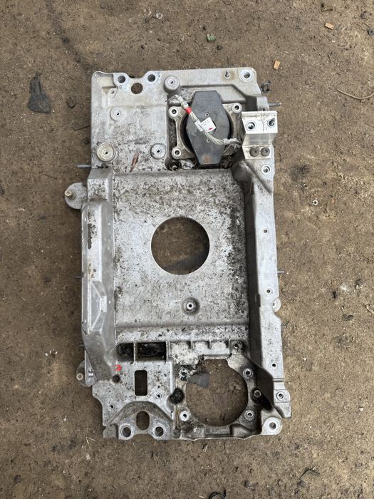 Кріплення опора кронштейн двигуна Jaguar I-Pace 18- J9d3-002a68-a