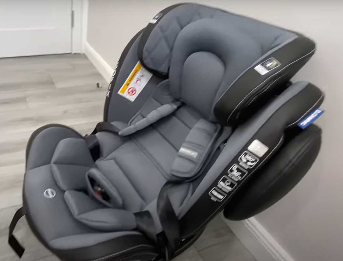 Автокрісло дитяче поворотне Єль Каміно Єволюшн з isofix і режимом сну