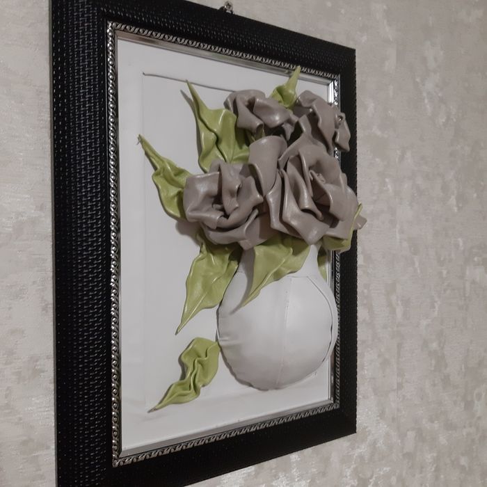 Картина из наьуральной кожи