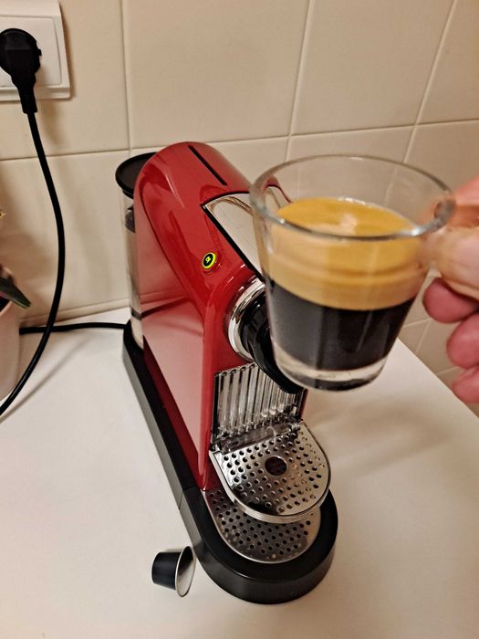 Máquina café Nespresso CITIZ