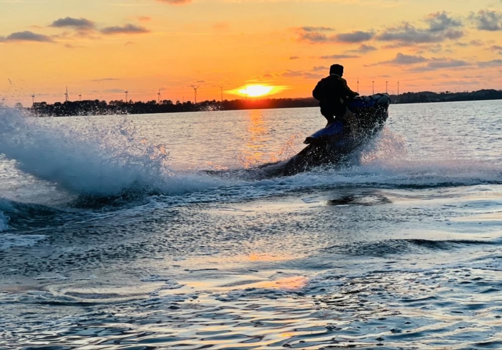 Skutery wodne na wynajem nowe SEA DOO GTX 170 z audio, SPARK PUCK