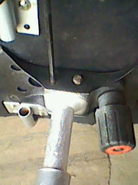 Продам стілець поворотний.