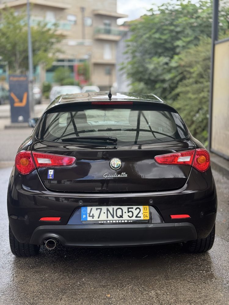 Alfa Romeo Giulleta 2013