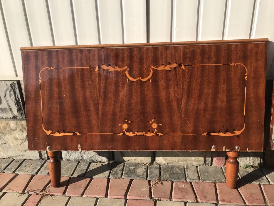 Односпальне ліжко з матрасом