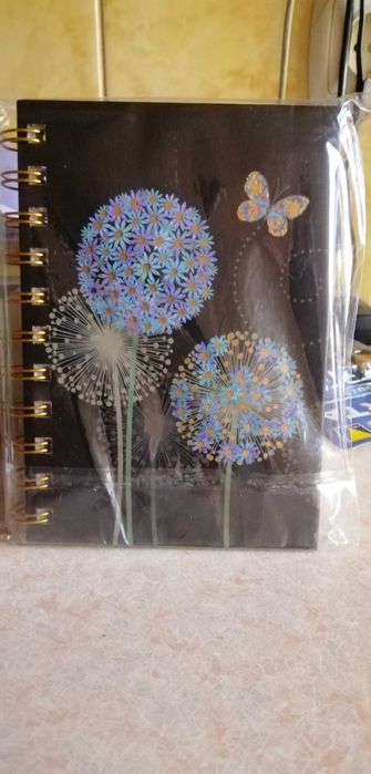 Блокноты новвые  15шт