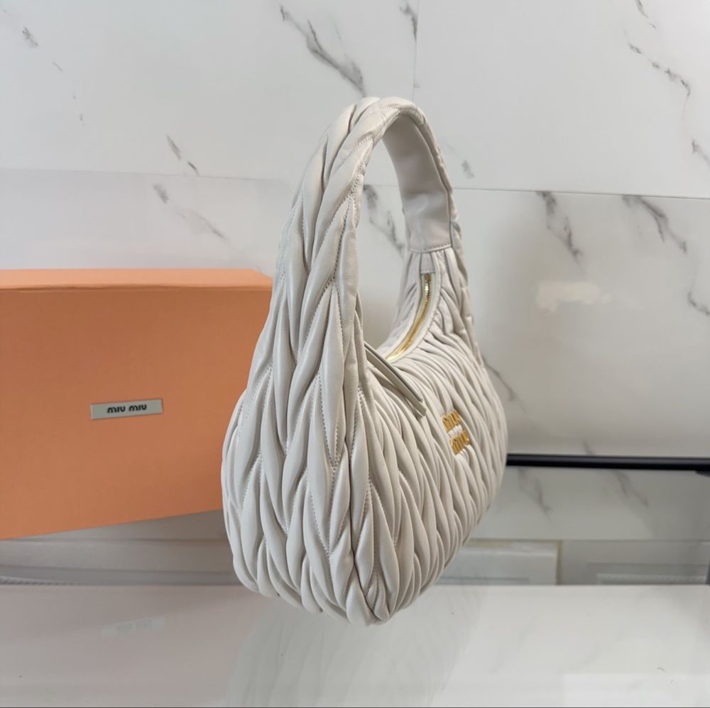 Torebka Miu Miu Hobo