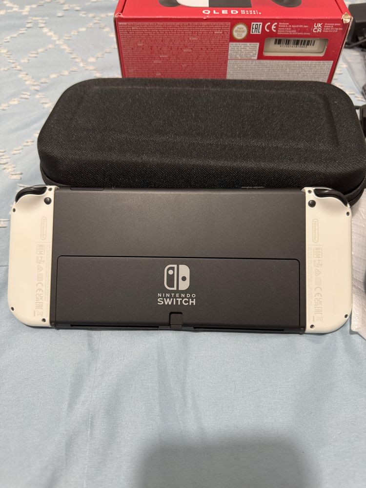Vendo Nitendo Switch OLed - Como Nova