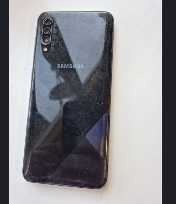 Продается телефон Самсунг А30 s в идеальном состоянии, полный комплект