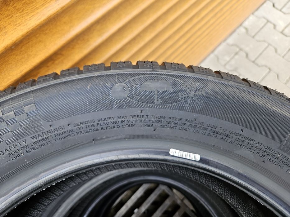 Opony całoroczne Nowe 205/55/16