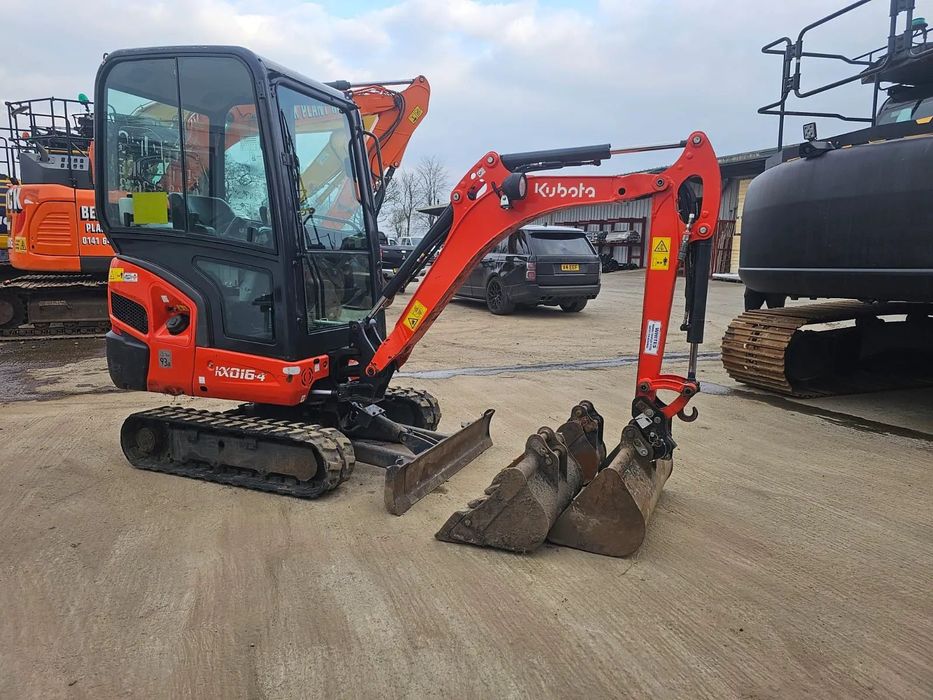 Kubota Kx 016  Nowe gasiennice