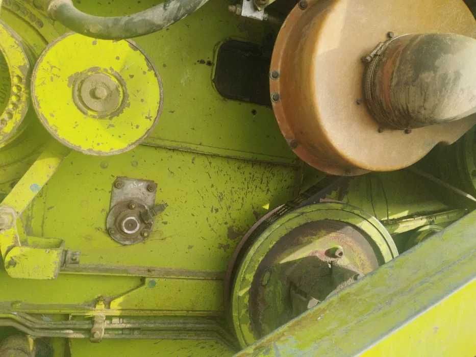 Комбайн Claas Mega 218