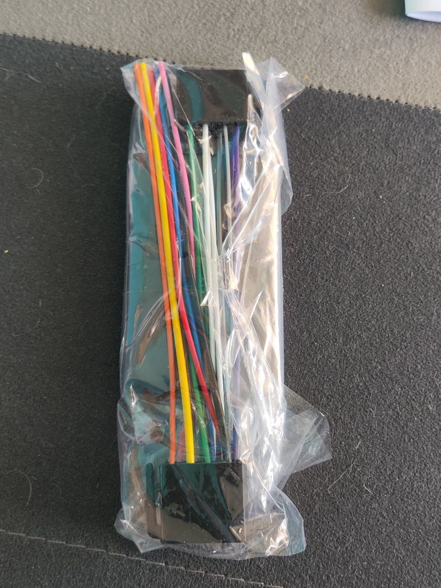 Sprzęt samochodowy z dotykowym ekranem MP5