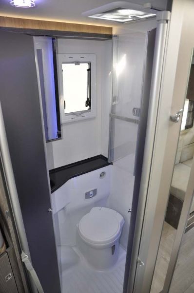 Kamper ford chausson titanum 2019r