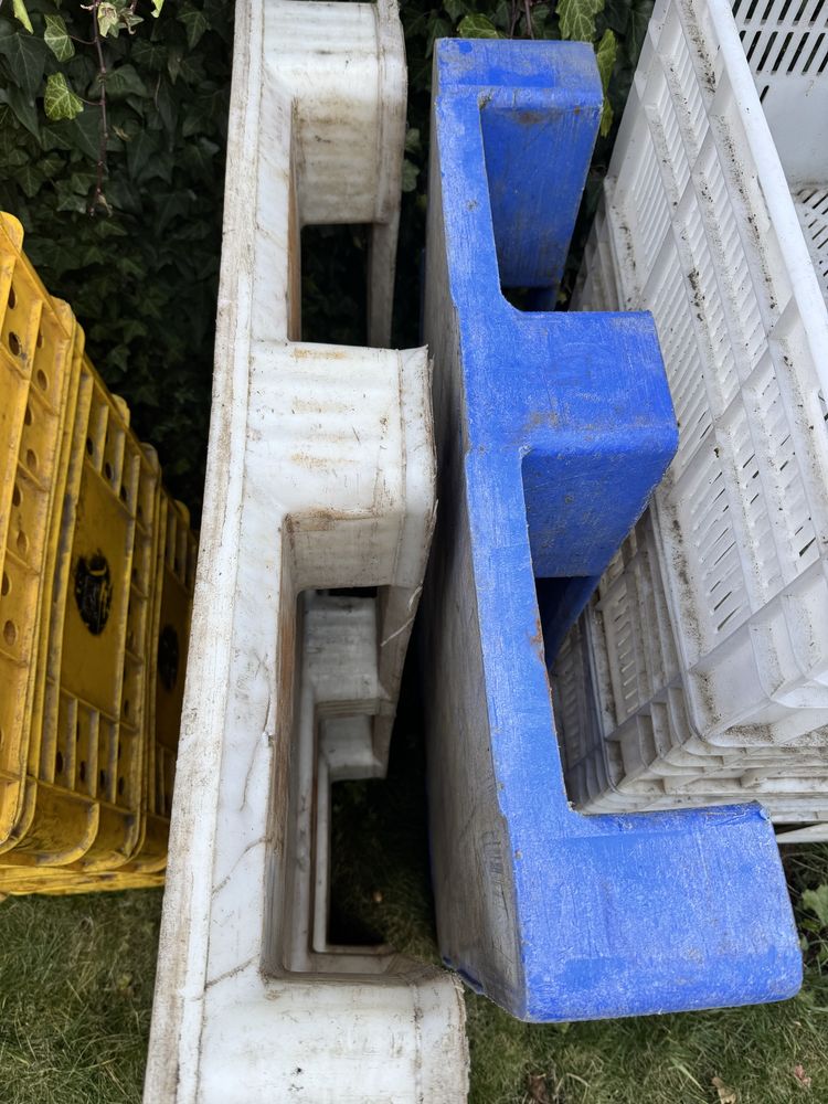 Піддон пластиковий