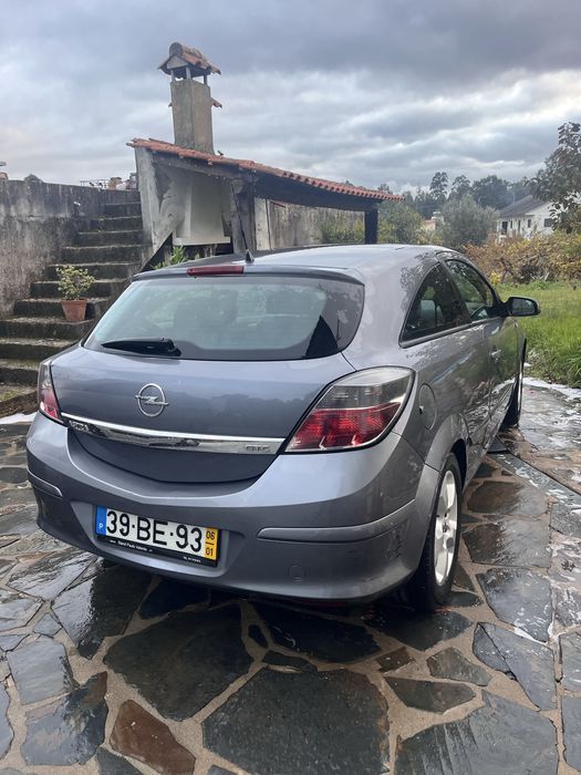 Opel Astra GTC 1.3tdci