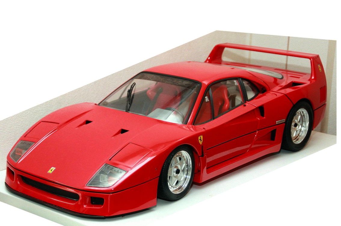 Ferrari F40 escala 1/8 Rivarossi Pocher kit
