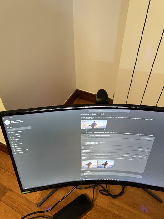 Ecra monitor Samsung Odyssey G7 27 240hz QHD