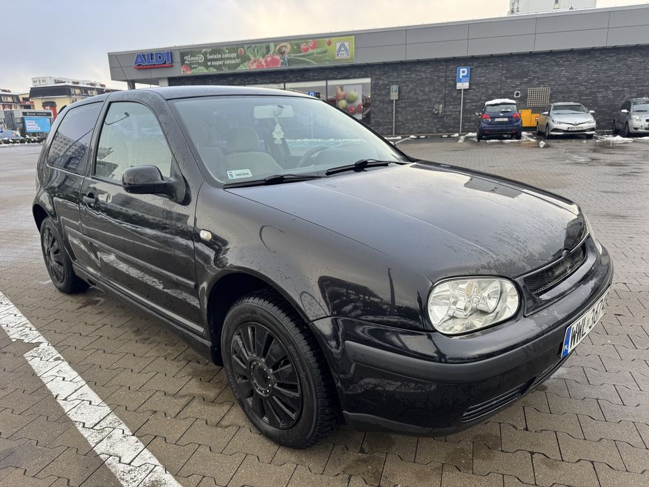 Vw Golf 1.6 2002 rok Cracker Gotowy do jazdy