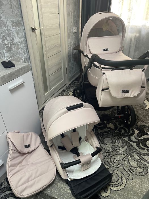 Коляска 2в1  в ідеальному стані