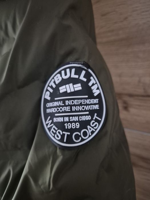 Kurtka Pitbull Cena rynkowa 369 zł Oliv Pikowana Puchowa