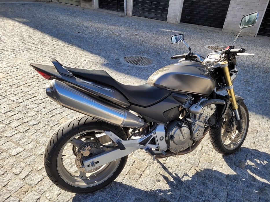 Hornet 600 como nova  2006 poucos kms