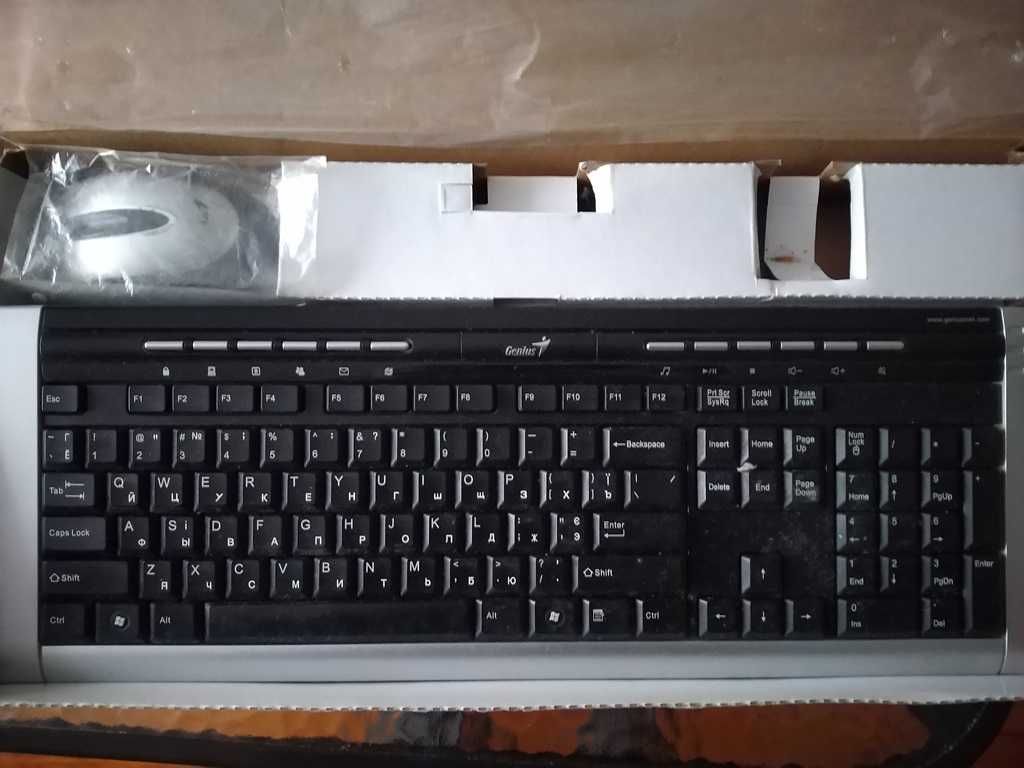 Клавіатура і мишка Genius Lazer 600
