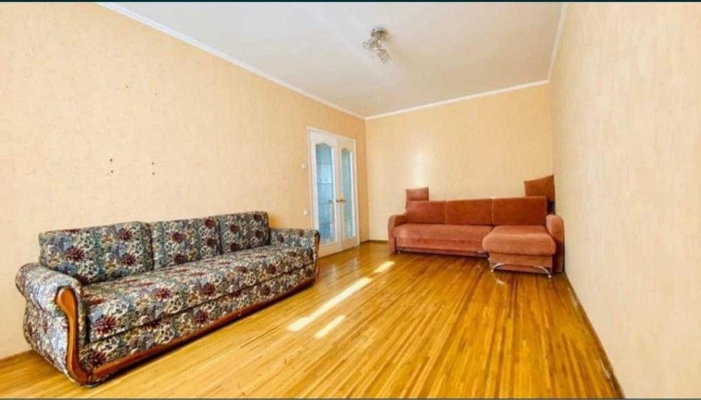 Продам 2 комв 9-ти в престижном районе